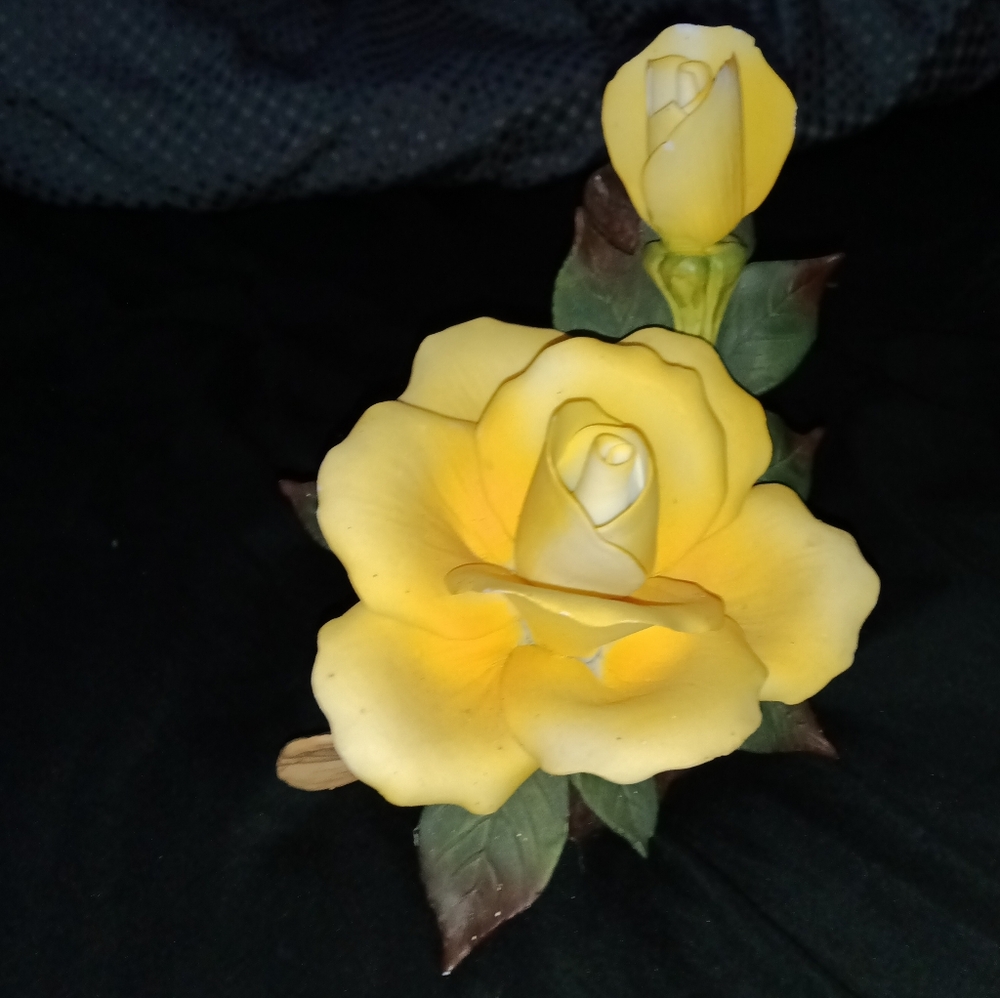 Vintage Yellow Rose Statue